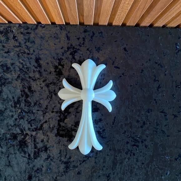 RARE Large 8” CH White Cross Decor - Picture 3 of 8